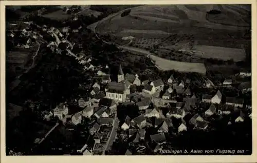 Ak Hüttlingen in Württemberg, Luftaufnahme von Hüttlingen, Kirche, ländliche Umgebung