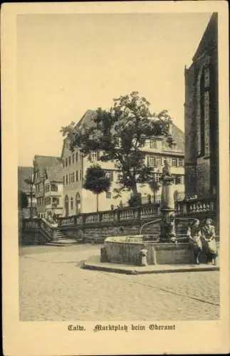 Ak Calw im Schwarzwald,  Gebäude, Marktplatz, Brunneneinsatz, Bäume, aufnahme