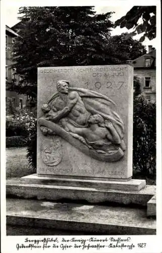 Ak Berggießhübel in Sachsen, Gedenkstein für die Opfer der Hochwasser Katastrophe 1927