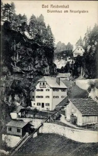 Ak Bad Reichenhall in Oberbayern, Brunnhaus am Nesselgraben,  Ansichten, Wald und Felsen