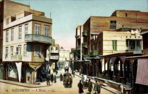 Ak Alexandria Ägypten, Straße, Passanten