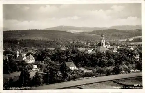 Ak Bischofswerda in Sachsen, Aussicht auf Bischofswerda mit Kirche, Wäldern und Häusern