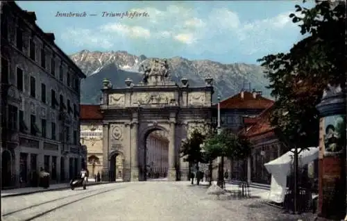 Ak Innsbruck Tirol, Triumphpforte