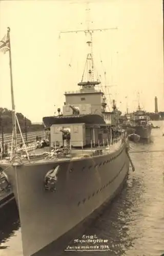 Foto Ak Britisches Kriegsschiff, Torpedo-Zerstörer im Hafen von Swinemünde 1934