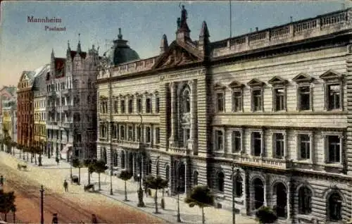 Ak Mannheim in Baden Württemberg, Blick auf das Postamt, Straßenpartie