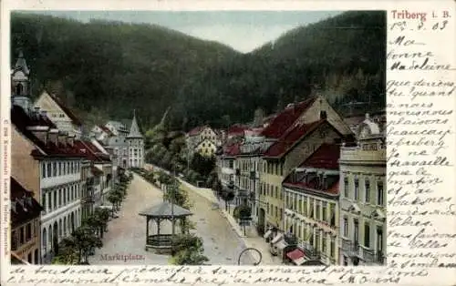 Ak Triberg im Schwarzwald, Marktplatz mit Häusern, Bergen im Hintergrund, nostalgischer Stil
