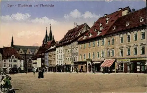 Ak Cheb Eger Reg. Karlsbad, Marktplatz und Pfarrkirche, Gebäude