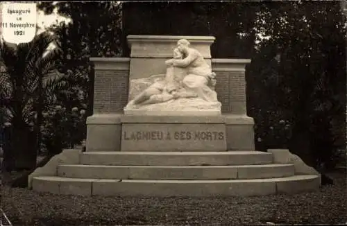 Ak Lagnieu Ain, Denkmal mit Figuren, weiße Skulptur, Daten zur Einweihung
