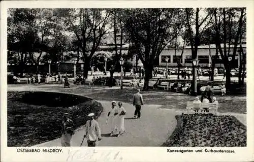 Ak Międzyzdroje Ostseebad Misdroy Pommern, OSTSEEBAD MISDROY, Konzertgarten, Kurhausterrasse, Men
