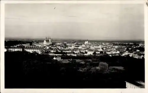 Ak Kroměříž Kremsier Region Zlin, Stadtansicht, Kirchen, Gebäude, Landschaft, -Foto
