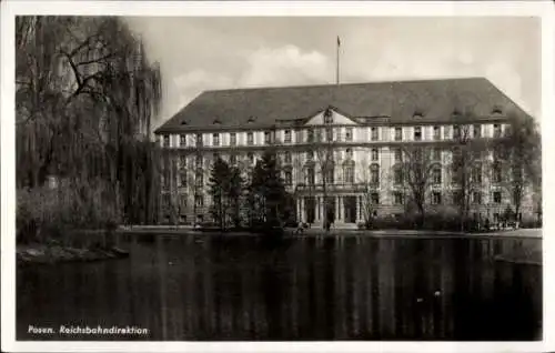 Ak Poznań Posen, Reichsbahndirektion, Wasser, Bäume, Gebäude