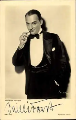 Ak Schauspieler Willi Forst, Portrait, Zigarette, Ross Verlag