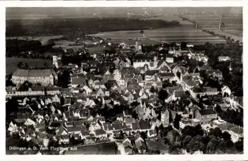 Ak Dillingen an der Donau , Luftaufnahme von Dillingen,  Architektur, Stadtansicht