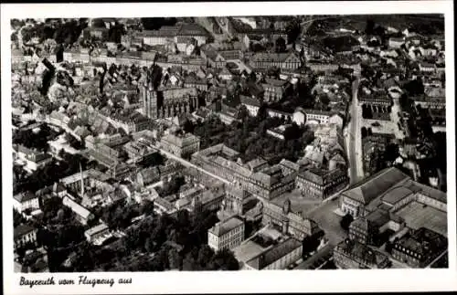 Ak Bayreuth in Oberfranken, Luftaufnahme von   Gebäude, Stadtansicht