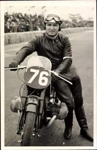 Foto Ak Motorrennsport, Motorrad Nr. 76, Motorradrennfahrer