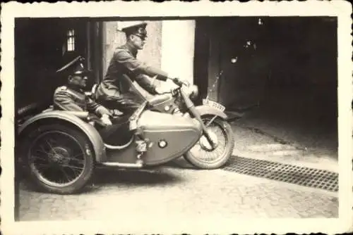 Foto Motorrad mit Beiwagen, BMW