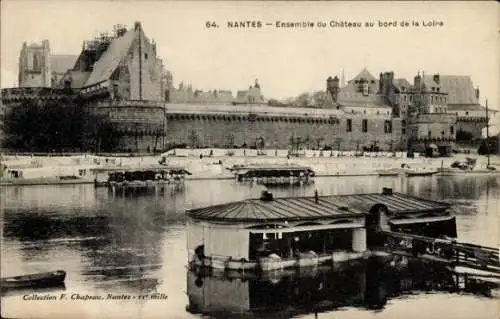 Ak Nantes Loire Atlantique, Schlossanlage, Loire, Wasser, Stadtansicht,  Architektur