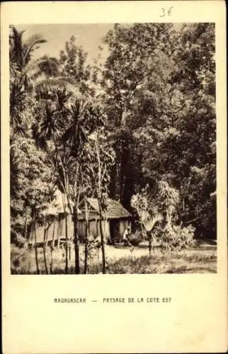 Ak Madagaskar, Paysage de la Côté Est, Holzhütten