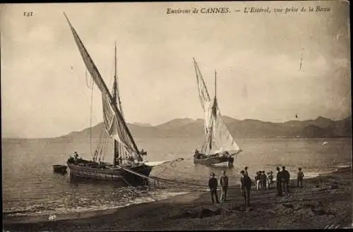 Ak Cannes Alpes Maritimes, L'Esterel, vue prise de la Becca, Segelboote