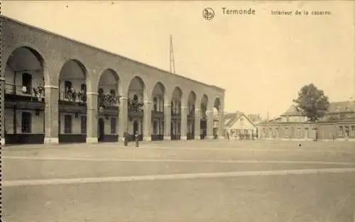 Ak Dendermonde Termonde Ostflandern, Arkade, Kaserne, Personen,  Architektur