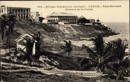 Ak Dakar Senegal, Ansicht von Anse Bernard, Caserne de la Pointe, Palmen, Boote