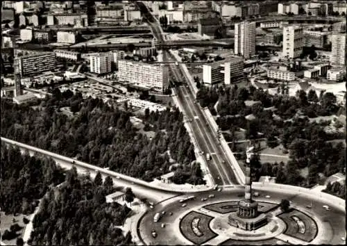 Ak Berlin Tiergarten, Luftaufnahme, Siegessäule, Hansaviertel, Stadtansicht, Straßenverkehr