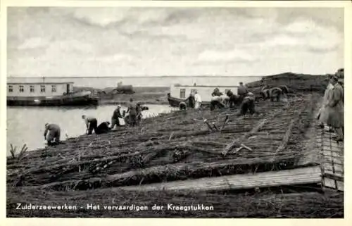 Ak Harderwijk Gelderland, Zuiderzeewerken, Personen arbeiten, Wasserflächen, Landwirtschaft