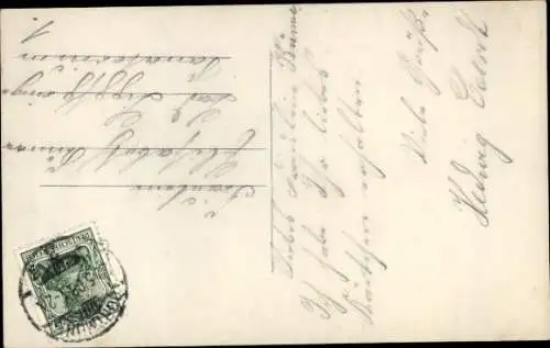 Ak Frau mit Blumenstrauß, Porträt