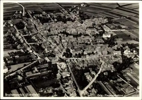 Ak Breitenworbis im Eichsfeld Thüringen, Luftaufnahme von  Landschaft, Gebäude, Originalaufnahme