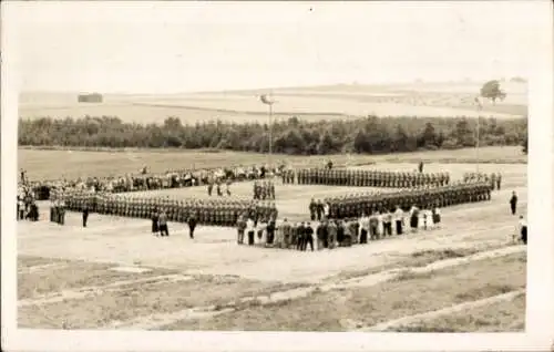 Ak kaiserliche Soldaten bei Appell