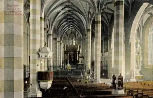 Ak Bautzen in der Oberlausitz, Inneres der St. Petrikirche, viel Licht, hohe Säulen, Kirchenbänke