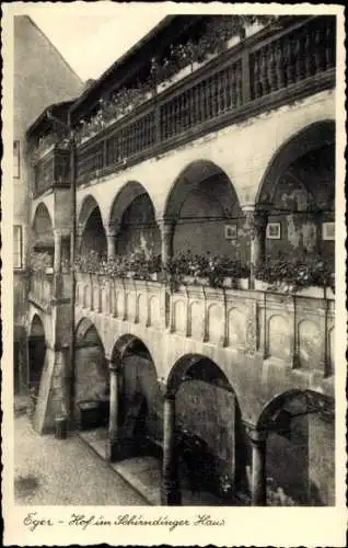 Ak Cheb Eger Region Karlsbad, Hof im Schirndinger Haus