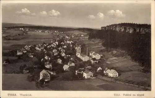 Ak Tisá Tyssa Reg. Aussig, Westblick auf den Ort, Felder, Tyssaer Wände