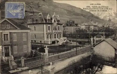 Ak Barcelonnette Hautes Alpes, Ansicht von  Alpes, Villa in der Natur, Avenue de France