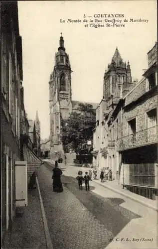 Ak Coutances Manche,  Rue Geoffroy de Montbray, Eglise St-Pierre,  Architektur