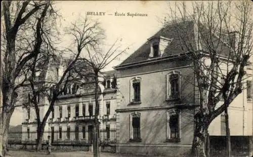 Ak Belley Ain, Historisches Gebäude, École Supérieure, Bäume