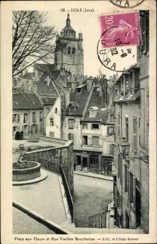 Ak Dole Jura, Stadtansicht mit Kirche, Platz aux Fleurs, Rue Vieilles Boucheries, schwarz-weiß