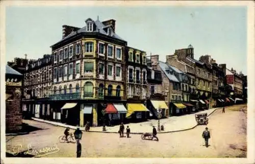 Ak Cotentin Normandie Manche, Gebäude mit Geschäften, Straßenansicht,  Architektur