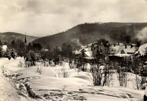 Ak Schierke Wernigerode im Harz, Verschneite Landschaft, Dorfansicht, Kirche, winterliche Stimmun