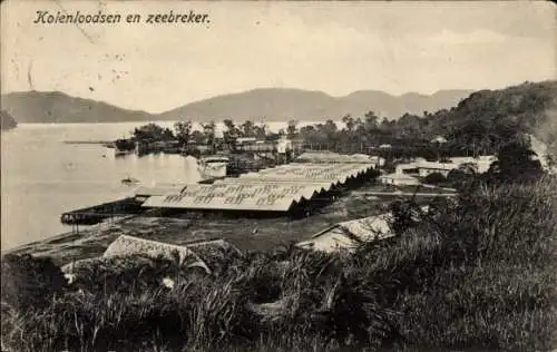 Ak Sabang Indonesien, Kolenloodsen en zeebreker, Küstenlandschaft, Berge im Hintergrund