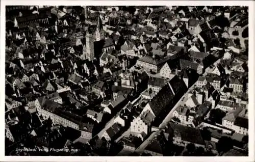 Ak Ingolstadt an der Donau Oberbayern, Luftaufnahme von   Architektur, Flugzeugansicht, schwarz-w