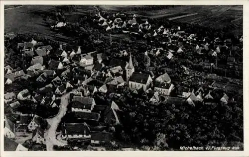 Ak Michelbach Marburg an der Lahn, Luftaufnahme von  mit Häusern und Kirche