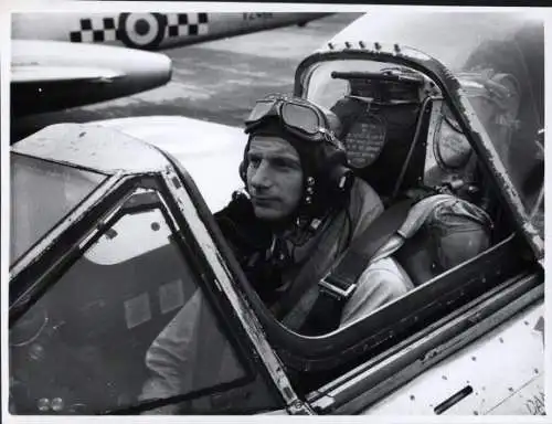Foto Amerikanisches Militärflugzeug, Pilot