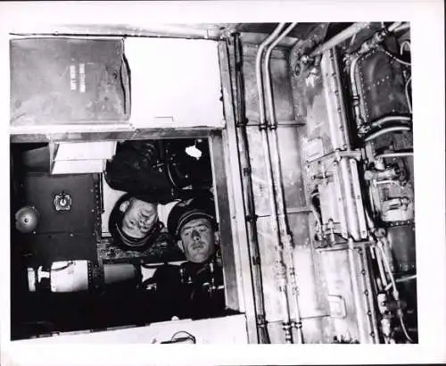 Foto Amerikanisches Militärflugzeug Martin B-26 Marauder, Bombenkammer