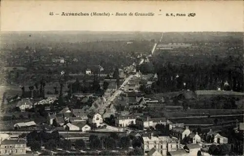 Ak Avranches Manche, Landschaftsansicht, Straße, Häuser, Bäume, Weite