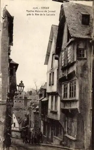 Ak Dinan Côtes-d’Armor, Altstadtansicht, alte Häuser, Rue de la Lainerie, foto