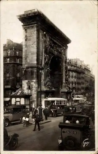 Ak Paris III Marais, Musee Carnavalet, Porte Saint-Denis,  Architektur, belebte Straßen, alte Fah