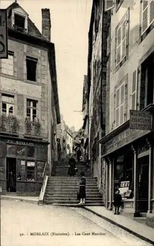 Ak Morlaix Finistère, Les Cent Marches, GUILLOU, NICOLAS, Architektur, Stufen, alte Gebäude