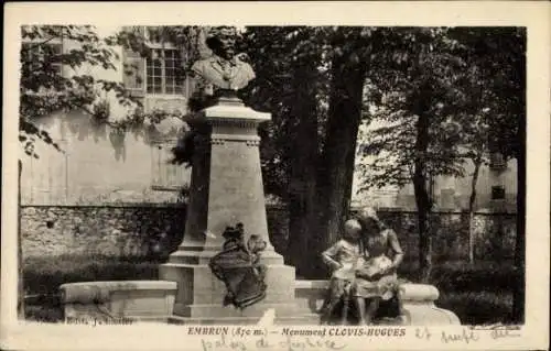 Ak Embrun Hautes-Alpes, Monument Clovis-Hugues, Statue mit Kindern, Natur, Historisches Denkmal