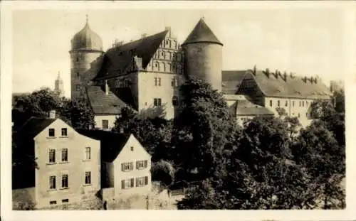 Ak Wurzen in Sachsen, Blick auf das Schloss mit, Türme, Nebenhäuser